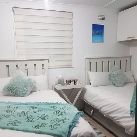 Aliwal Villa Guest Lodge Kültér fotó