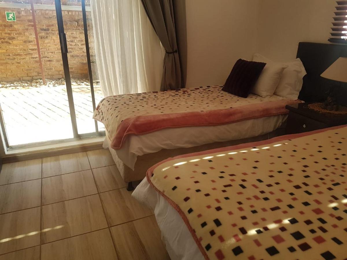 Aliwal Villa Guest Lodge Kültér fotó
