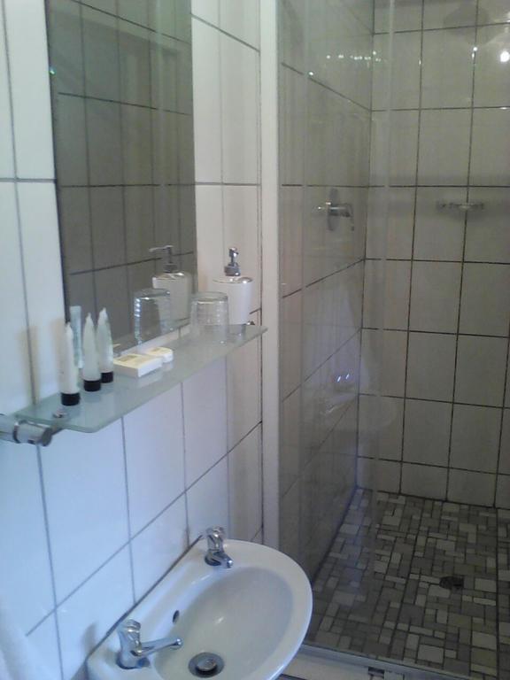 Aliwal Villa Guest Lodge Kültér fotó