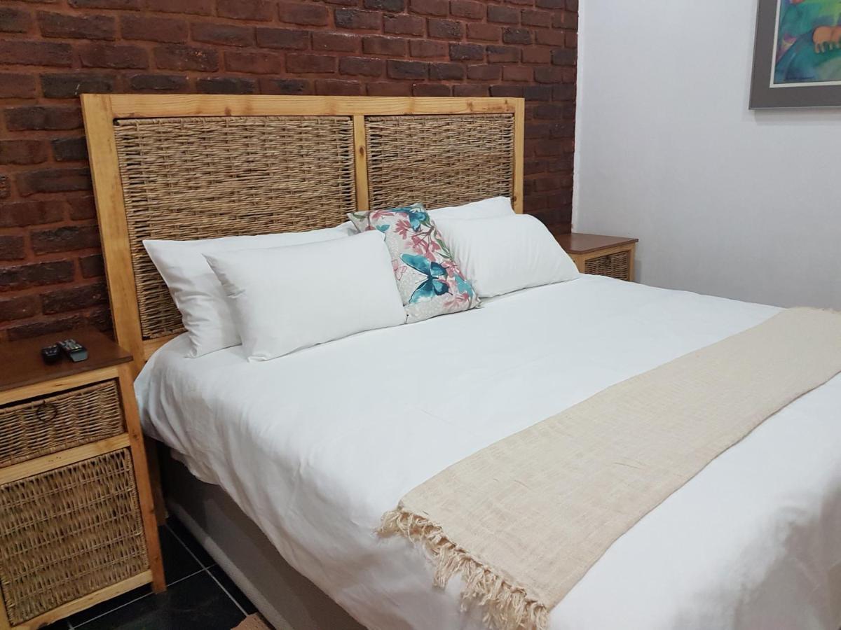 Aliwal Villa Guest Lodge Kültér fotó